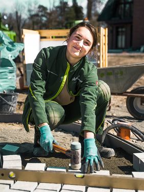 Lilly von der alpina AG Rostock im Rahmen des Girls' Days