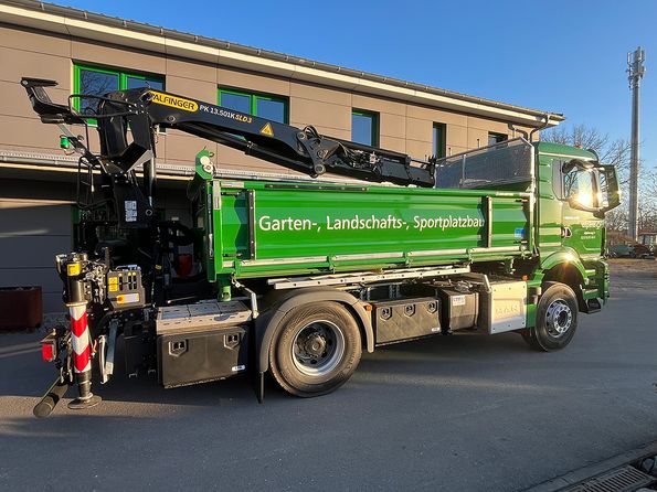 Neuer LKW in Dienst gestellt Neuer LKW in Dienst gestellt