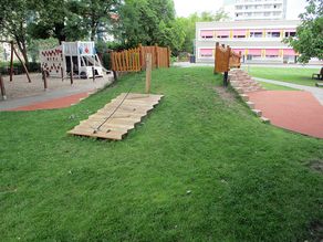 Montage einer Hügelrampe