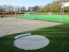 Kugelstoßen und Beachvolleyball