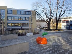 Moderne Kunst als Sitzobjekt