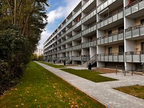alpina ag Ludwigsfelde gestaltet Außenanlagen beim Energiesprong-Pilotprojekt