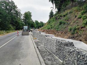 Böschungssanierung mit Gabionenbau