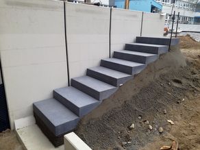 Bau einer Stufenanlage