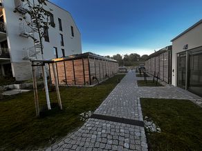 Müll- und Fahrradhaus