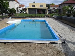 sieht schon nach Pool aus