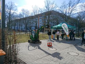 Azubi-Messe: Orientierung, Kontakte - konkrete Chancen Azubi-Messe: Orientierung, Kontakte - konkrete Chancen