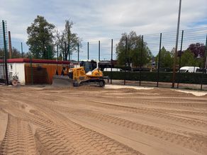 Einbau der neuen Rasentragschicht
