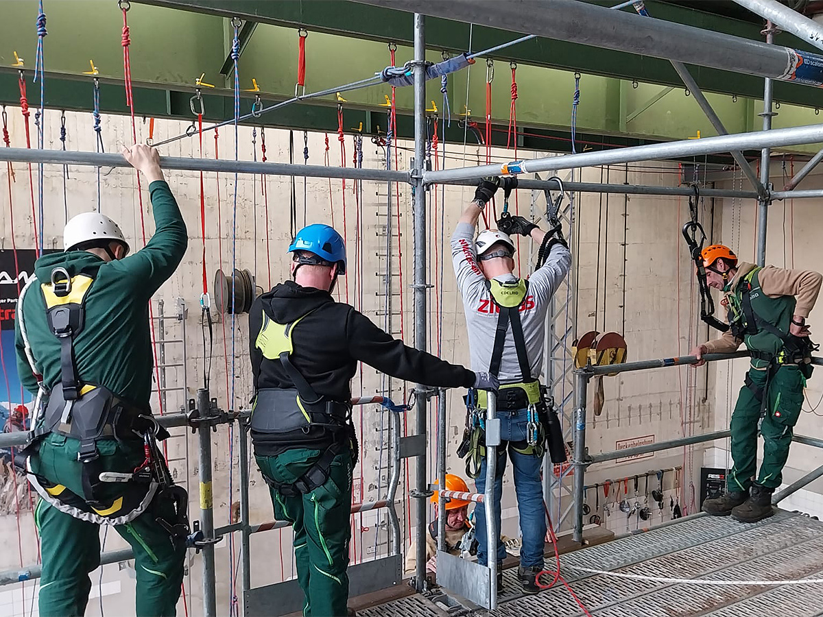 Sicher hoch hinaus – mit grüner Zukunft Sicher hoch hinaus – mit grüner Zukunft