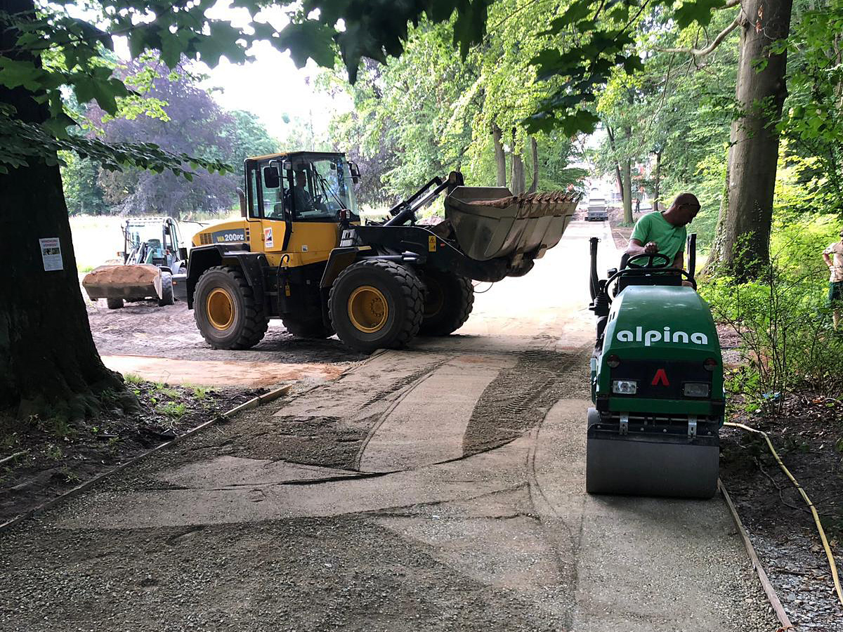 Denkmalgerechte Sanierung Schloßpark Buch